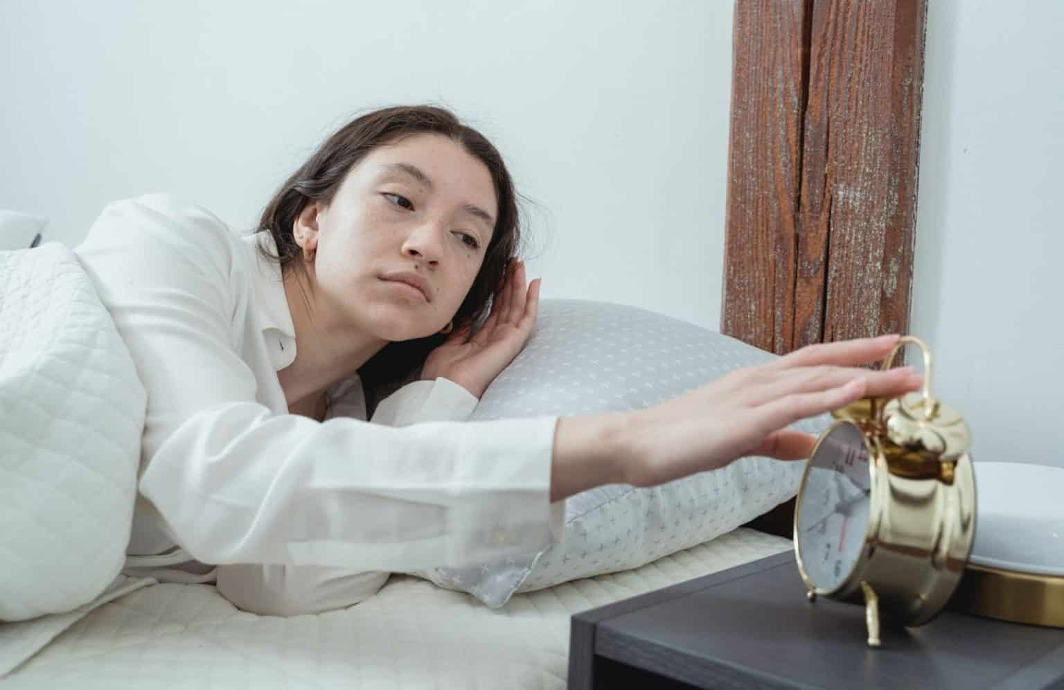 How To Stop Sleeping Through Alarms? Find Out What You Can Do Here