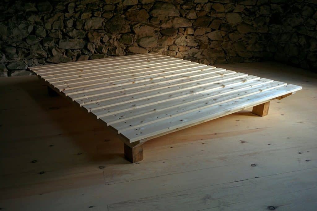 slatted bed base vs mattress base